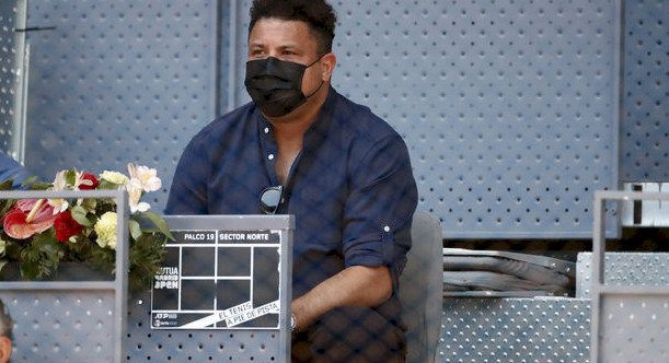 Әйгілі футболшы коронавирус жұқтырды