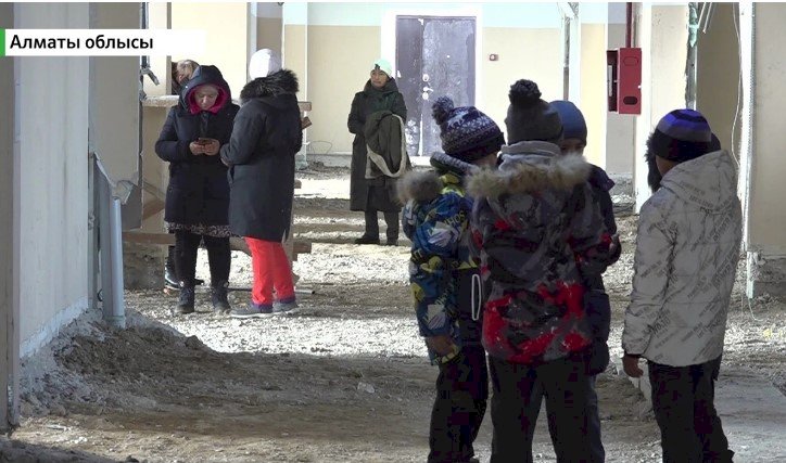 Талғар ауданында оқушылар үш жылдан бері онлайн оқуға мәжбүр