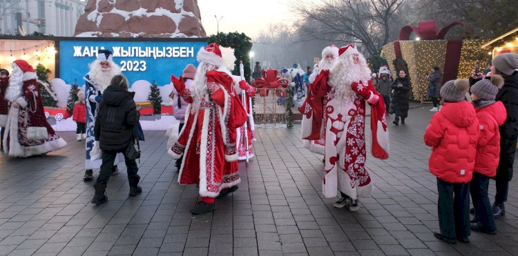 Алматыда «Аяз Ата» флешмобы өтті