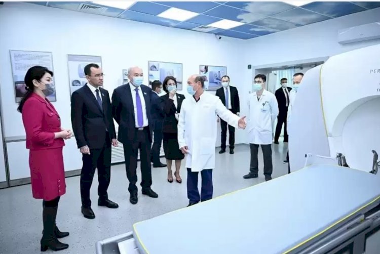 Сенаторлар ұлттық нейрохирургия орталығының қызметімен танысты