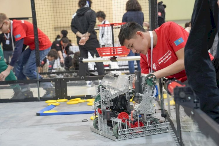 Робототехника, дрон басқаруды үйренгіңіз келсе...