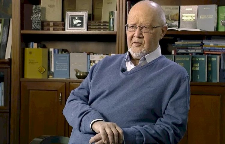 Мұрат ӘУЕЗ: Жас болсақ та, саналы қазақ болдық