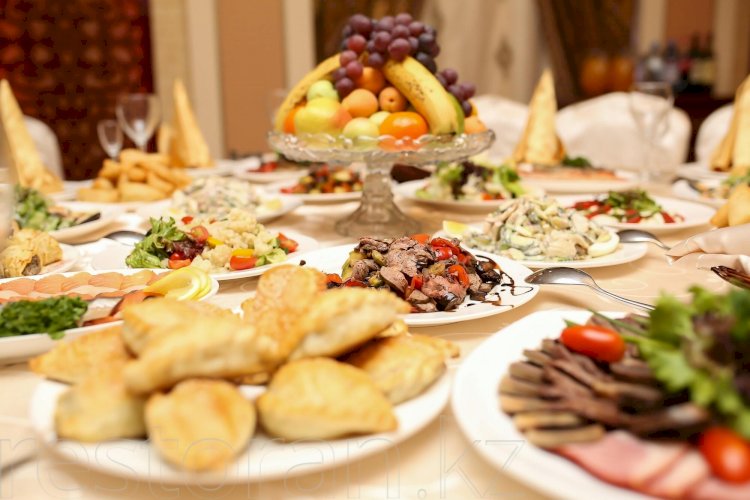 Асқа адалдық, басқа амандық...