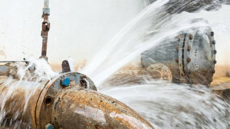 Алматыда су құбыры жарылып, бірнеше көшені су басты