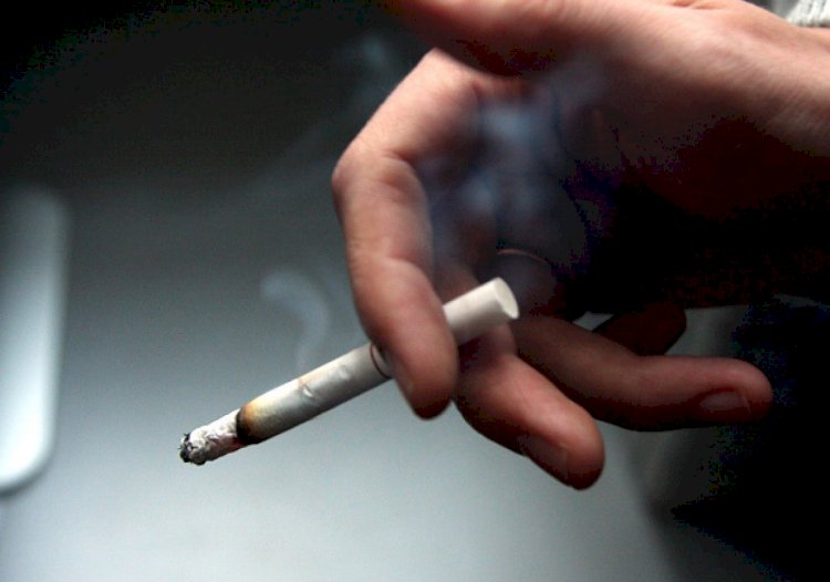 Ұшақ жанында темекі шеккен шетелдік жауапқа тартылды