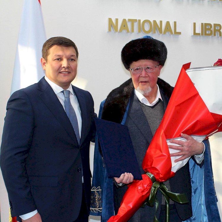 Алматыда Мұрат Әуезовтің 80 жылдық мерейтойына арналған  шара өтті