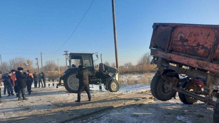 Жетісу облысында пойыз бен трактор соқтығысып, бір адам мерт болды