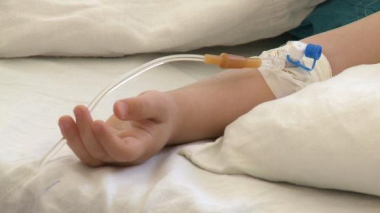 Баласын үшінші қабаттан құлатып алған әйелге айыппұл салынды