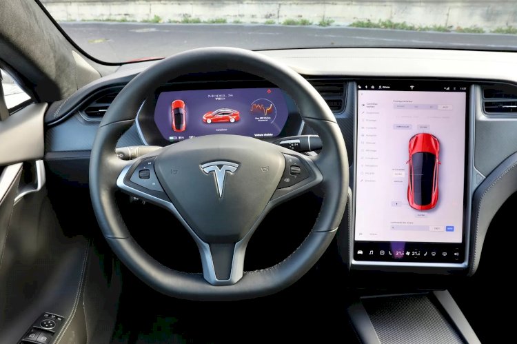 Tesla cоңғы жеті жыл ішінде сатылған көліктерін кері алдыртып, жөндеп беретін болды