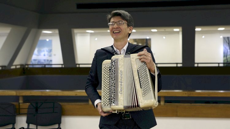 Ойна, ойна, аккордеон!