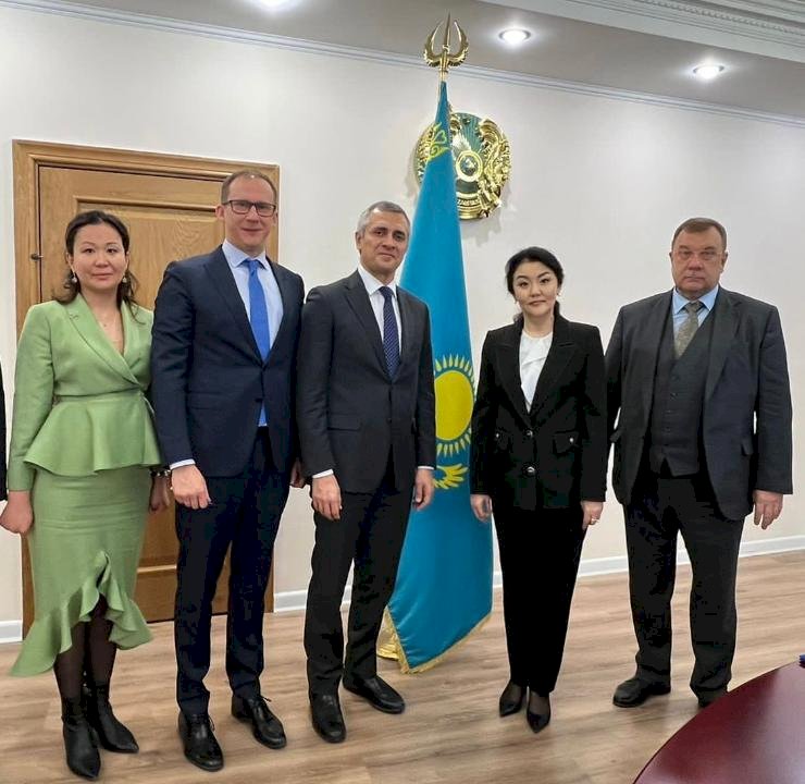 Қазақстан Pfizer компаниясымен ынтымақтастық мәселесін талқылады