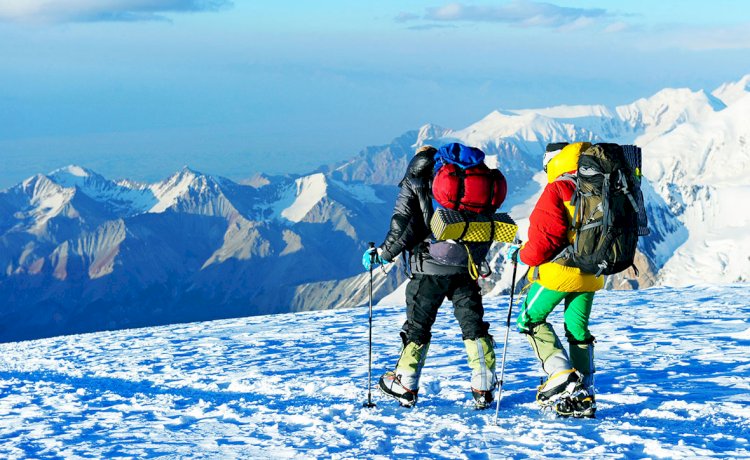 Верный шыңын бағындырған альпинистердің батылдығы жайлы фильм түсірілді