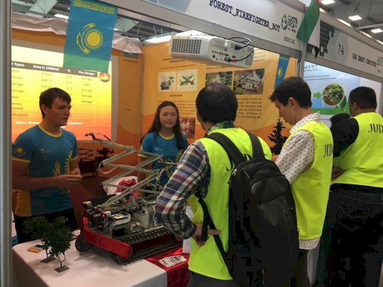 Алматылық робот құрастырушы оқушылар АҚШ-қа барады