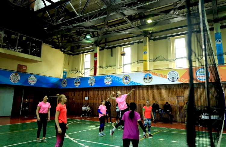 Алматыда ТЖД арулары арасында волейболдан турнир өтті