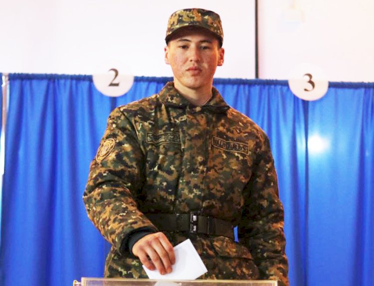 Ұлттық ұлан сарбаздары алғашқылардың бірі болып дауыс берді