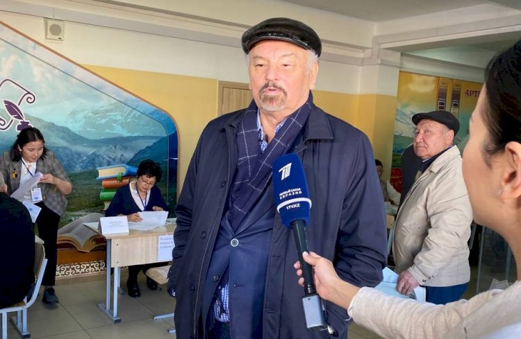 Халық әртісі Тұңғышбай Жаманқұлов дауыс берді