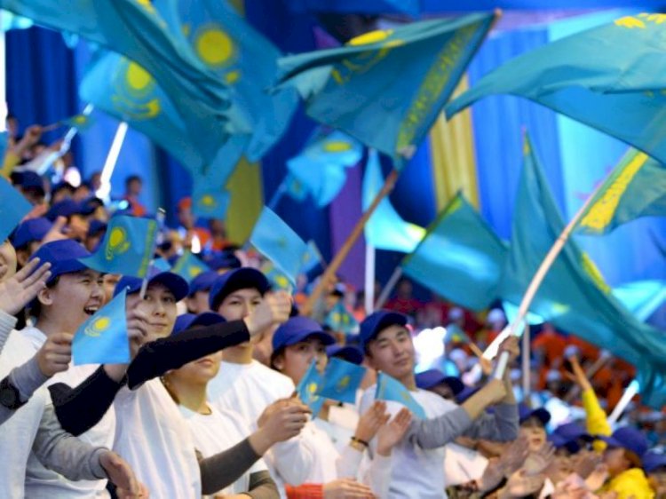 Президент: Өскелең ұрпақты ел ісіне баулу – өте маңызды мәселе