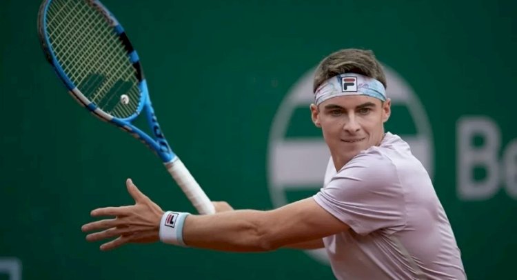 Қазақстандық теннисші Испаниядағы жарыстың ширек финалына шықты