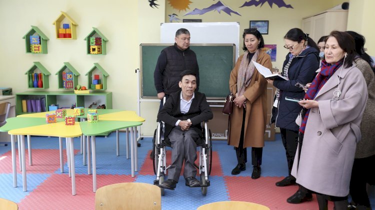 Ғимараттар мүгедек жандардың кіріп-шығуына қолайлы болуы керек