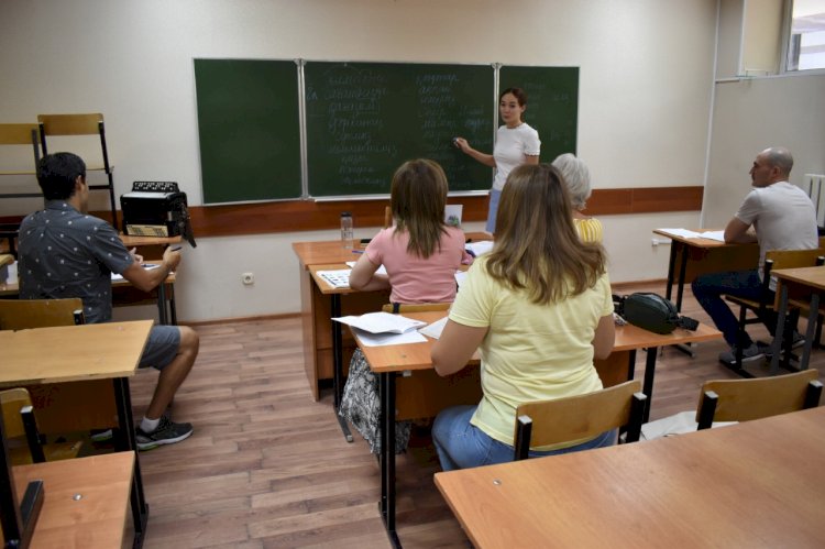 Қазақ тілін үйретуге үлес қосып жүрген жан