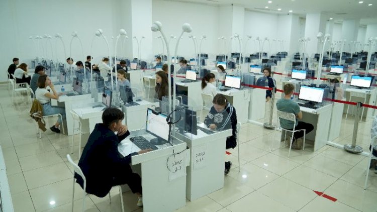 Түлектер емтиханды қашан тапсырады?