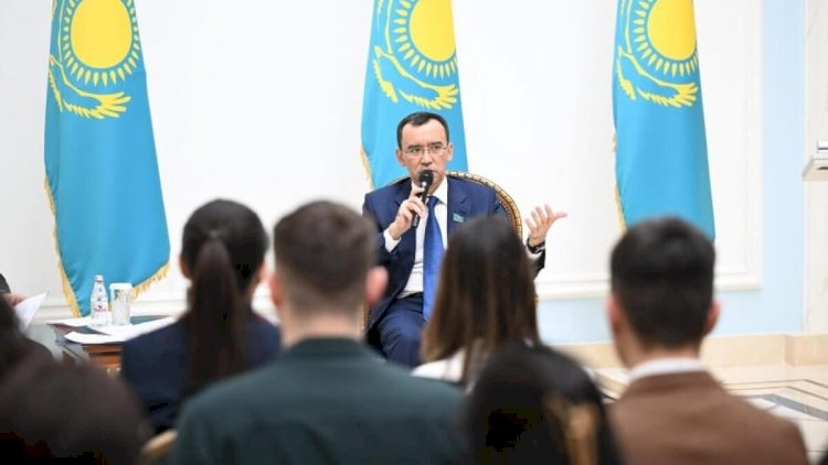 Мәулен Әшімбаев Мәскеуде қазақстандық студенттермен кездесті