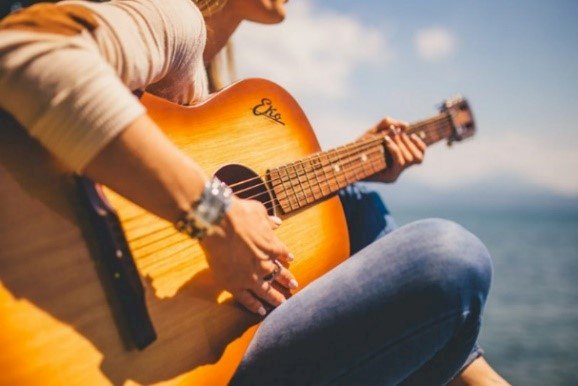 Жүрек музыкамен бірге соғады