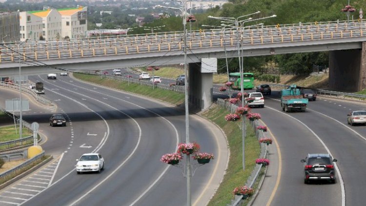 Алматы жолдарындағы жылдамдықты тағы 2 есеге төмендету ұсынылды