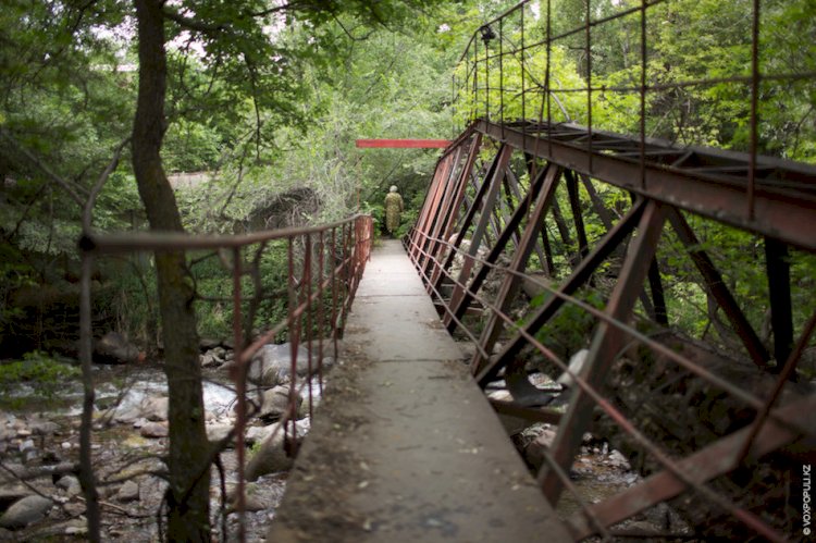 Алатау ауданындағы Қарғалы өзені арқылы өтетін көпір 20 маусымға дейін қалпына келтіріледі