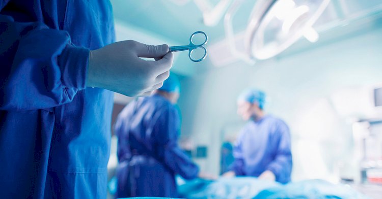 Елімізде сколиоздың ауыр түріне ота жасалды