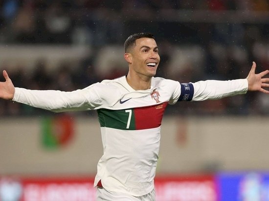 Атақты Криштиану Роналдудың табысы қанша?