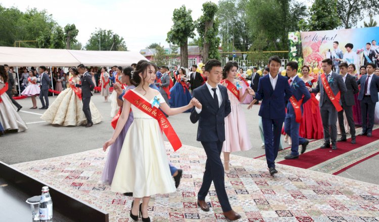 Биыл 172 мыңнан астам түлек мектеп бітіреді