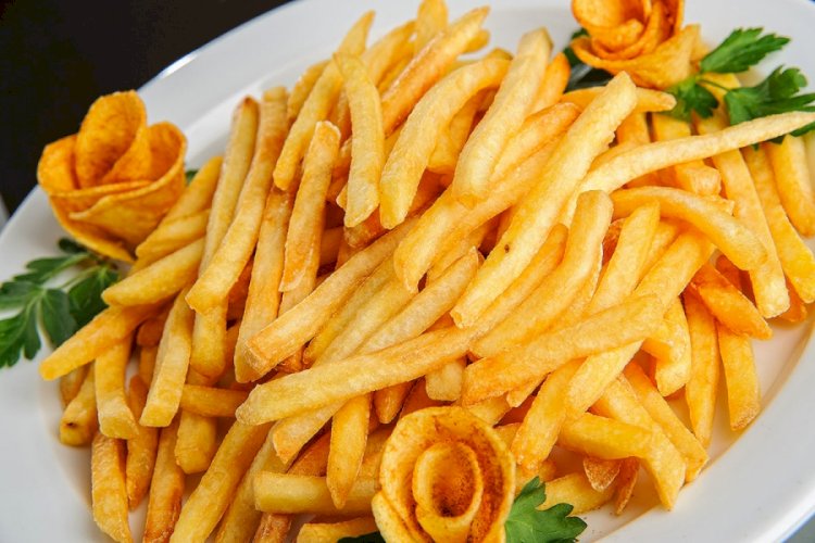 Зиянды тағамдарға салық салу ұсынысы енгізілді