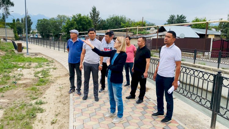 Жағажайда абаттандыру жұмыстары жүргізілуде