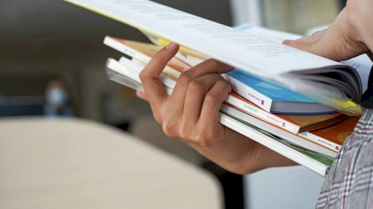 Сабақ аяқталмай, оқулықтарды тапсырып тастаған мектептер жазаланады