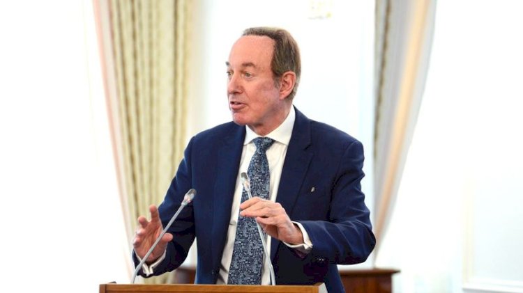 Air Astana-ның бас директоры Питер Фостер қызметінен кетеді