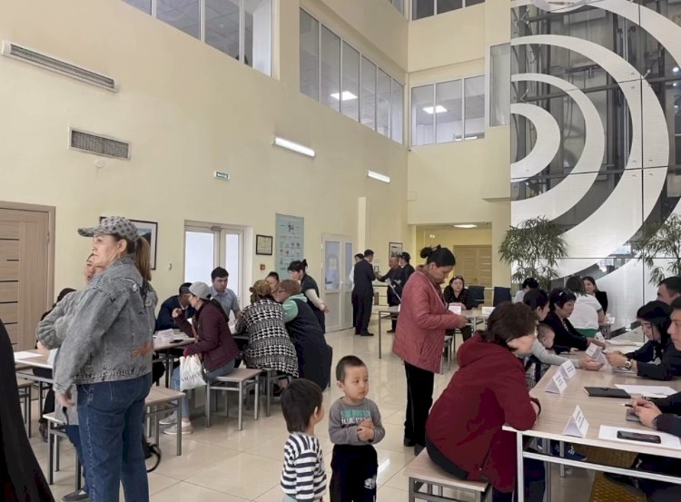 Алматы аудандарының әкімдері  көпбалалы аналармен 8 кездесу өткізді