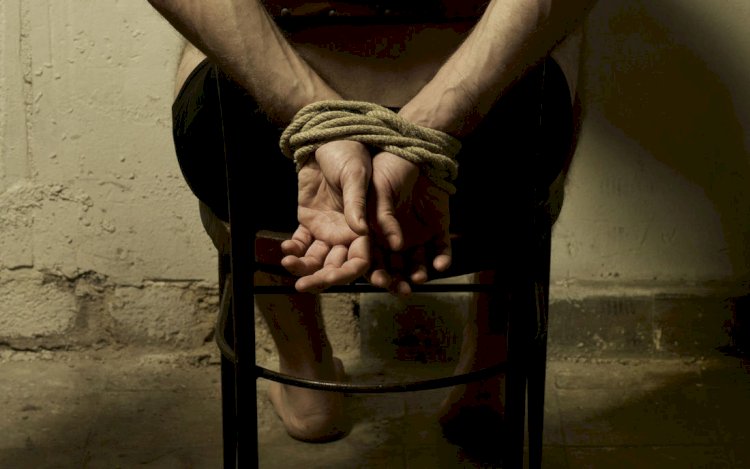 Азаматтарды азаптаған