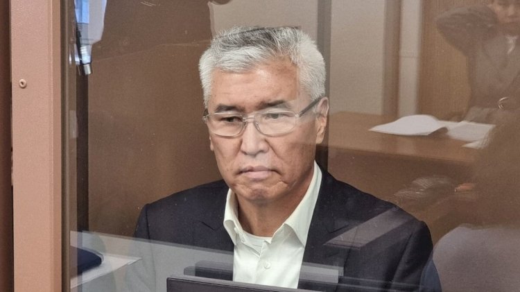 Арыстанбек Мұхамедиұлының қылмыстық ісі бойынша сот процесі жалғасуда