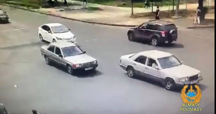 Алматыда жол қозғалысы ережесін 92 рет бұзған жүргізуші ұсталды