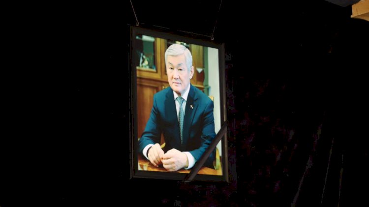 Алматы халқы Бердібек Сапарбаевпен қоштасты