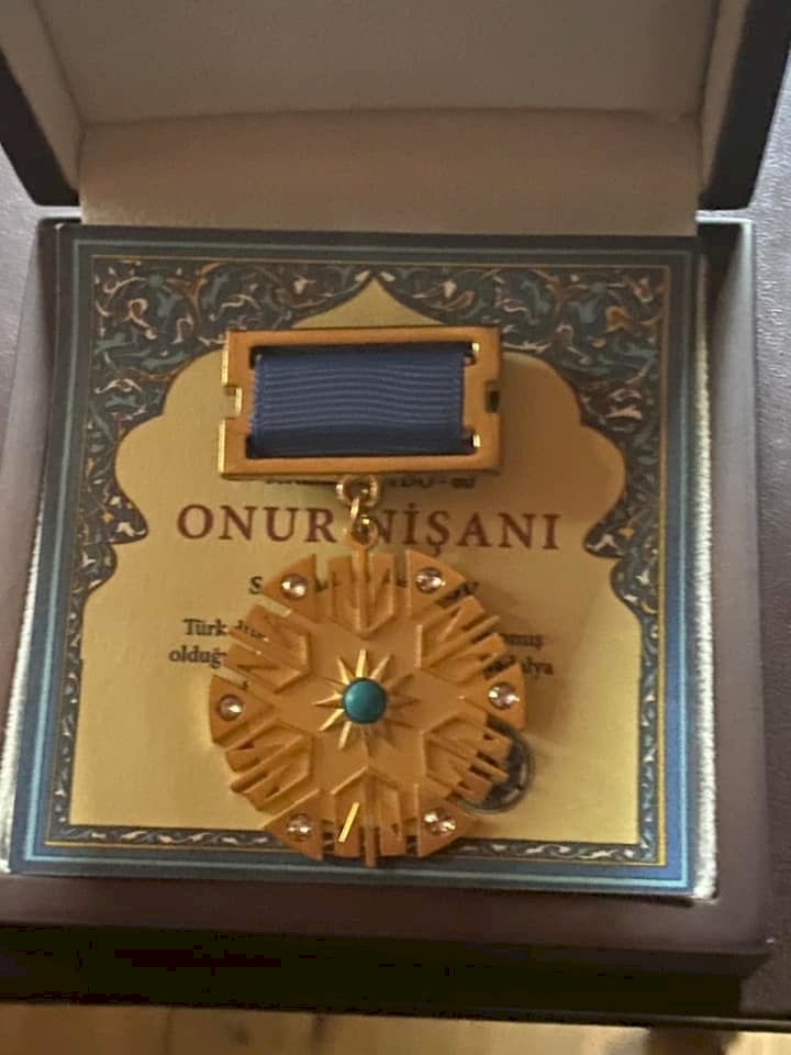 Әдебиет пен мәдениет қайраткерлері ТЮРКСОЙ-дың алтын медалімен марапатталды