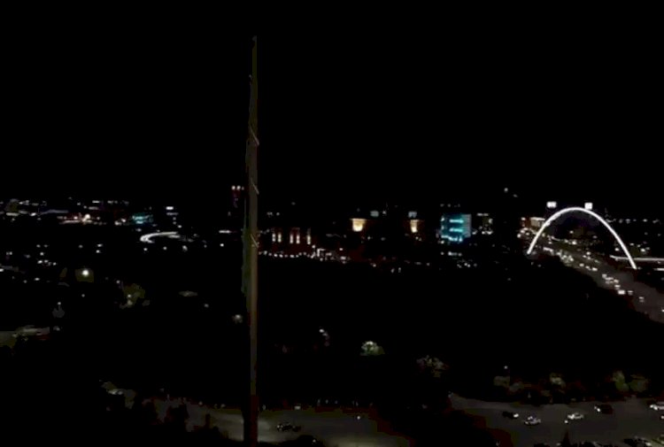 Еліміздегі ең үлкен ту төмен түсірілді