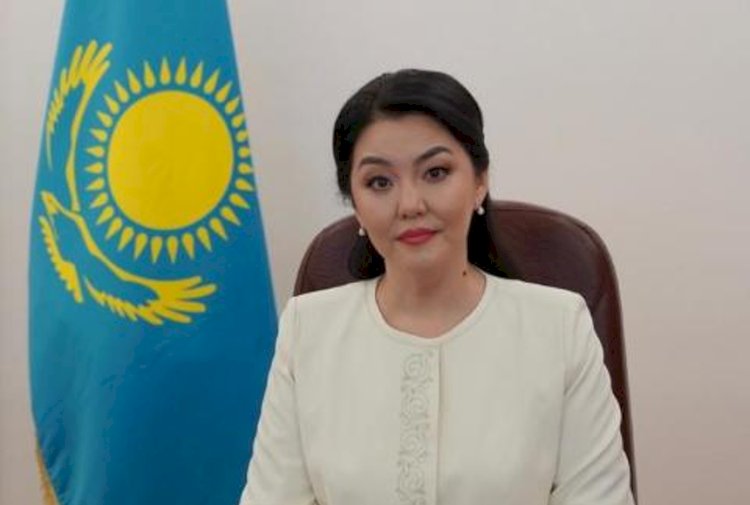 Денсаулық сақтау министрі медицина қызметкерлерін кәсіби мерекелерімен құттықтады