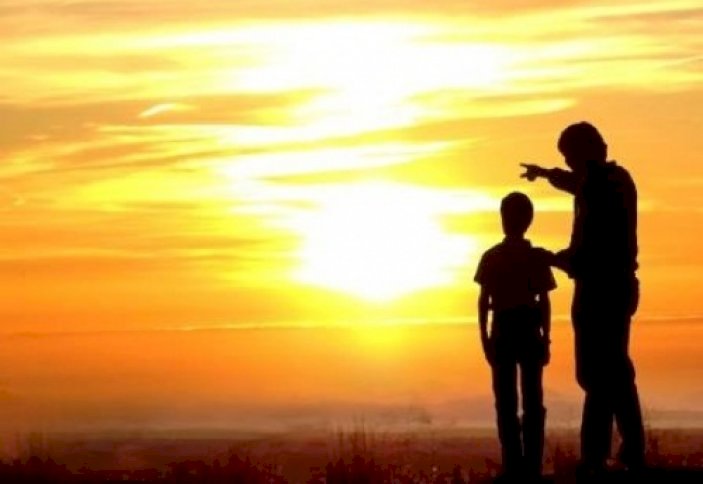 Бүгін - Әкелер күні