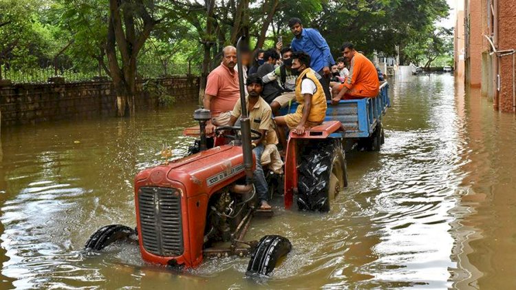 Үндістанда 45 мың адам үйсіз қалды