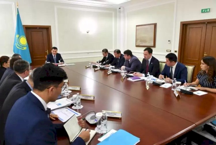 Ерлан Қарин мемлекеттік сараптамалық құрылымдардың басшыларымен кездесті