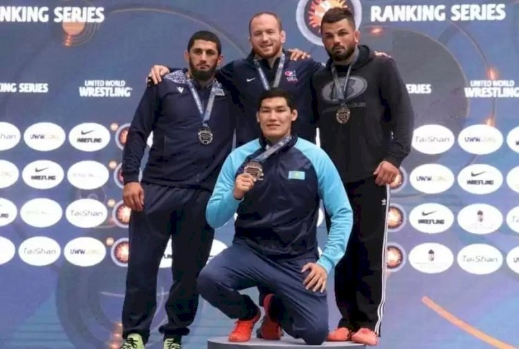 Еркін күрестен рейтингтік турнирде Қазақстан қоржынына күміс медаль түсті