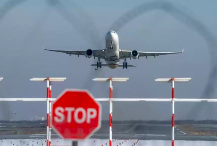 Италияда жүздеген әуе рейсі тоқтатылды