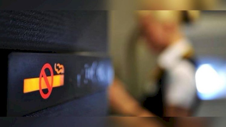 Ұшақ бортында темекі шеккен екі алматылық әйелге айыппұл салынды